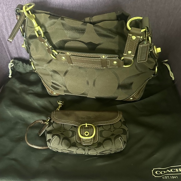 10619 Coach Carly Brown Signature Hobo Bag and Legacy Lined Wallet Wristlet - Picture 1 of 7